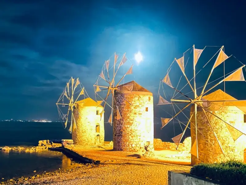 sakız adası yel değirmenleri akşam görünümü