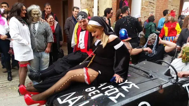 Günübirlik Sakız Adası Karnaval Turu