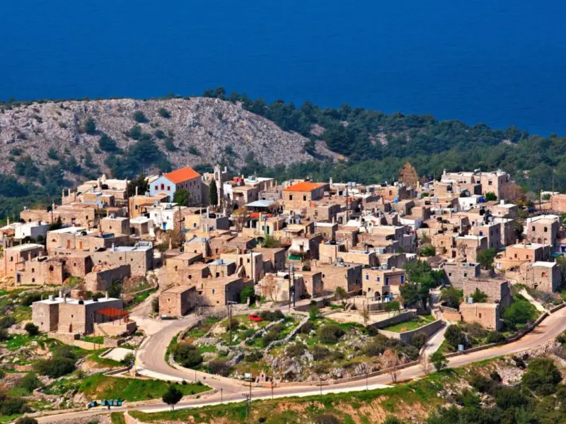 Sakız Adası Yılbaşı Turu Avgonima Köyü Uzaktan Görünüm